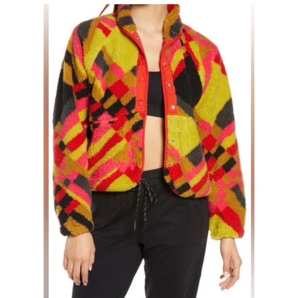 NEW FREE PEOPLE Hit The Slopes Printed Fleece Jacket
Size XS - Picture 5 of 11